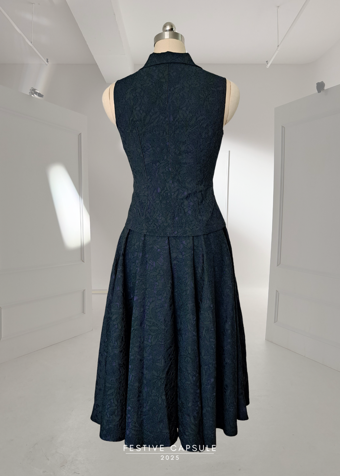 Ascot Top in Nocturne Green-Blue